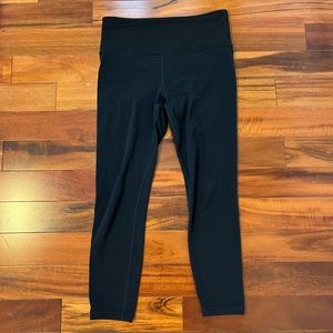 ATHLETA ULTRA HIGH RISE ELATION 7/8 TIGHT. EUC.